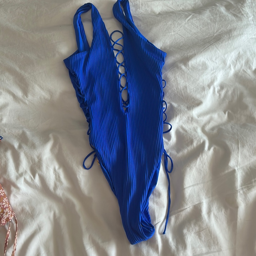 One piece swimsuit